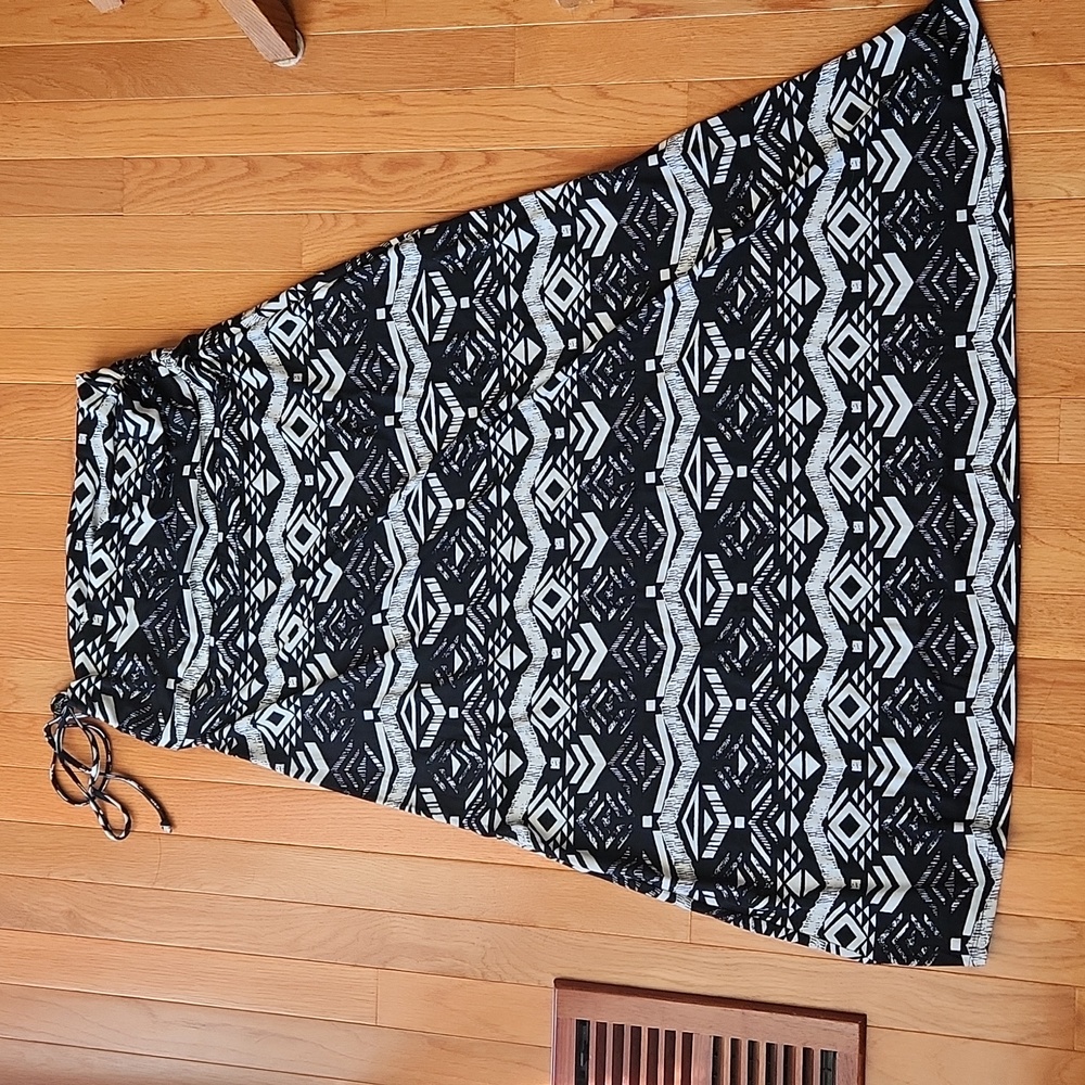 Black & White Maxi Skirt